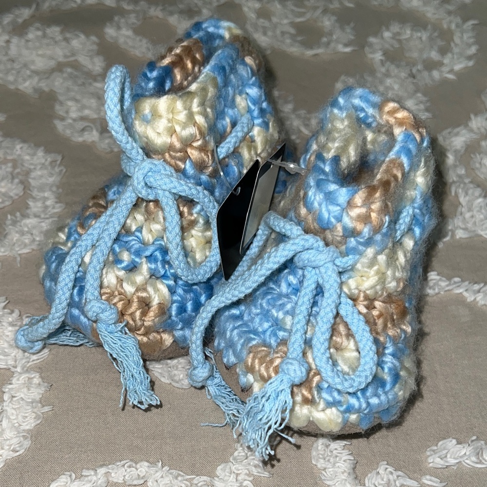 Ugg Crocheted Booties Baby M NWT
